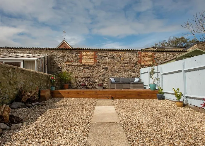 Seashells, Close To Seafront, Large Private Garden